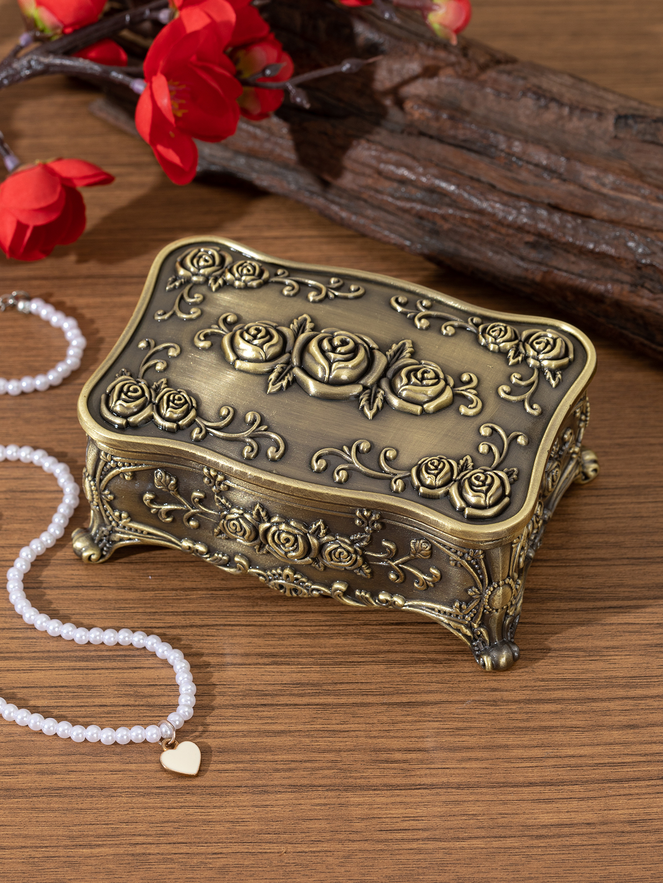 Luxury Lifestyle Rich - 1Pc Vintage European-Style Zinc Alloy Jewelry